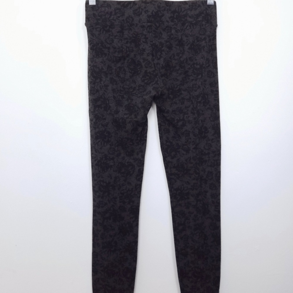 Ann Taylor Black Floral Leggings